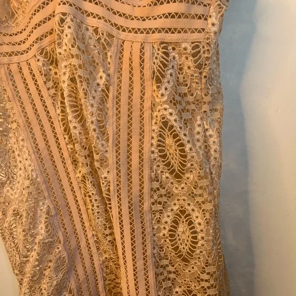 Boutique Slip - Picture 6 of 7